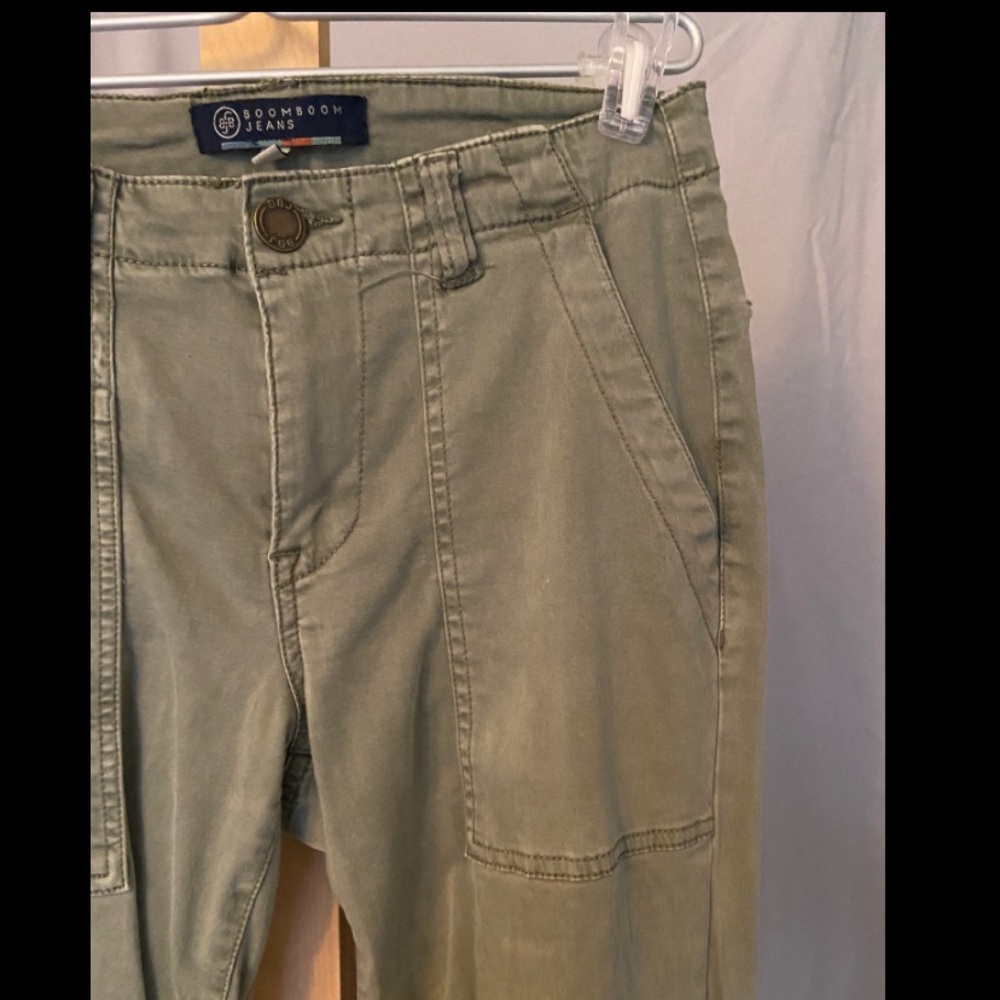 Form fitting cargo pants - Picture 2 of 4